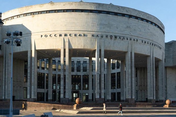 Творческая встреча с писателем Константином Леушиным