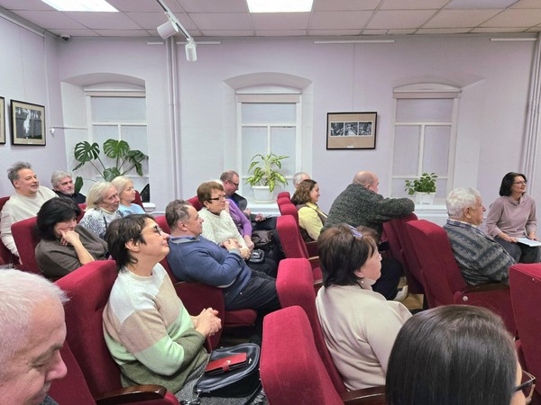 Заседание клуба знатоков города «У истоков создания Музея истории города Йошкар-Олы»