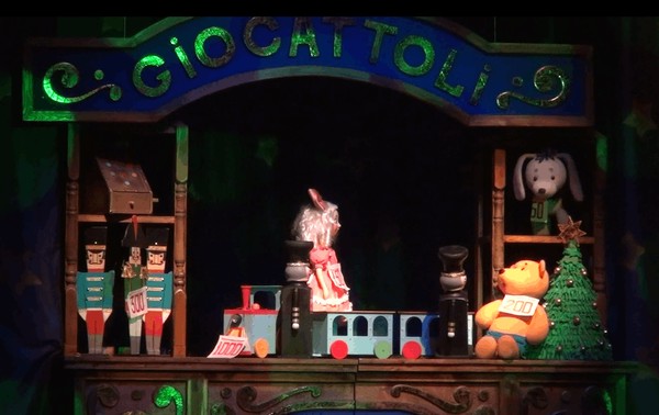 Спектакль театра кукол «Путешествие голубой стрелы»