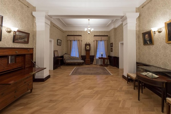 Обзорная экскурсия «Сумерки и рассветы дома Боратынских»