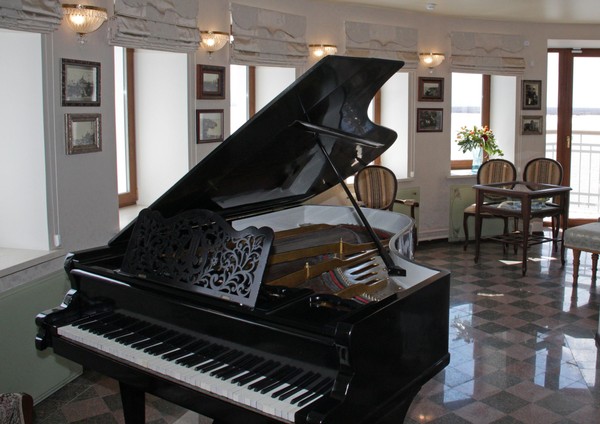 Программа «Мартовские спевки. Песни театра и кино»