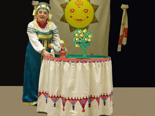 Спектакль «Гуси-лебеди»