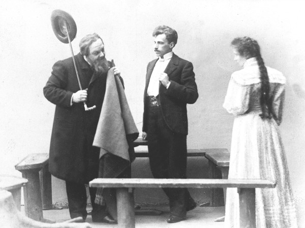 Выставка «Спасение «Чайки». Вл. И. Немирович-Данченко»