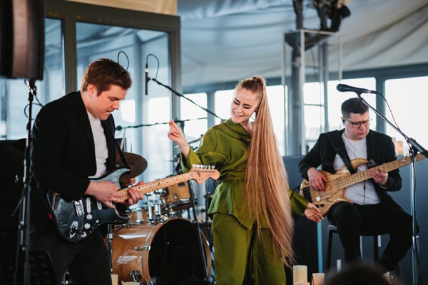 Легендарные песни о любви на 7 языках