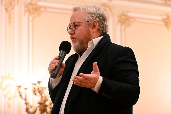 Моцарт. Большое путешествие в Париж и обратно