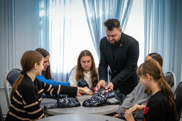 Командная игра «Детективы»