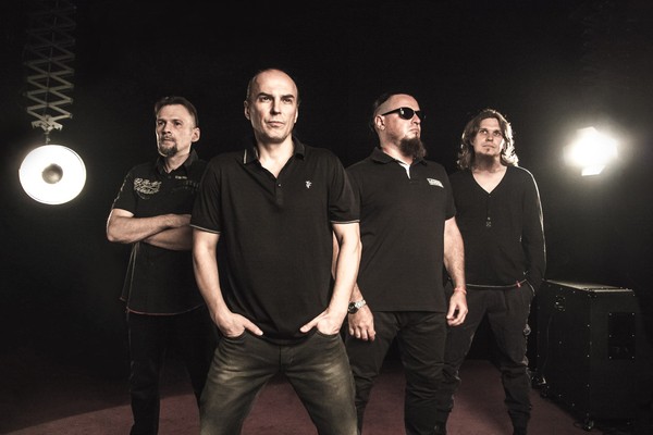 Группа «Черный обелиск»