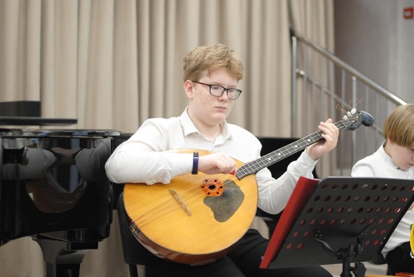 Лекция «Музыка и нейронаука: как звук формирует наш мозг, настроение и память»