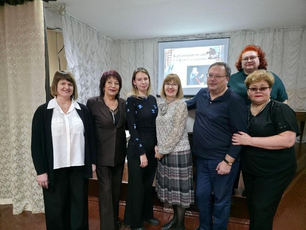 Встреча с выпускницей школы Софьей Сухановой