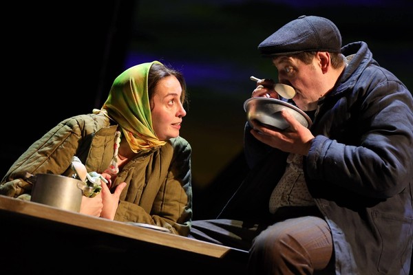 Спектакль «Любовь и голуби»