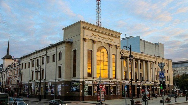 Концерт Тюменского филармонического оркестра и группы Viva