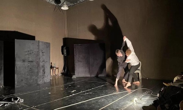 Театральный перформанс «Юность»