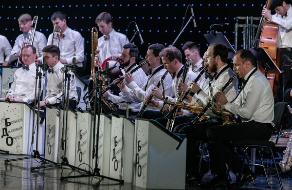 История любви. Серенада солнечной долины. Чай вдвоём