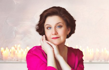 Романтический орган при свечах