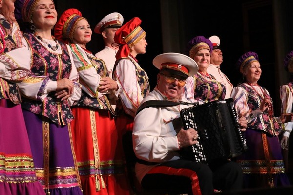 Отчетный концерт народного хора «Русская песня»