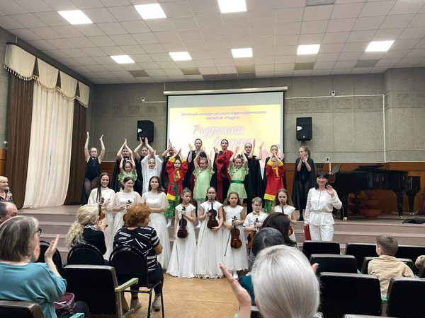 Лекция-беседа«Пой, танцуй, играй, рисуй»