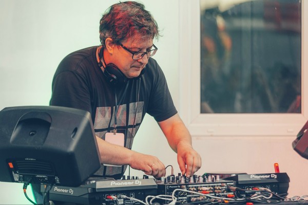 Этно и электро. Геометрия света