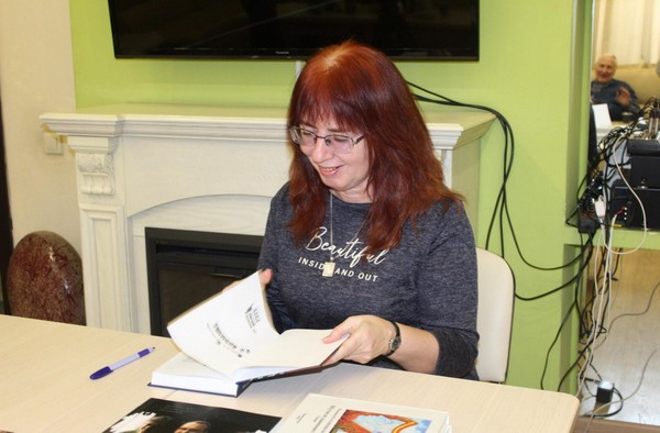 Презентация книги Натальи Колесовой «Созвездие Хамелеона»