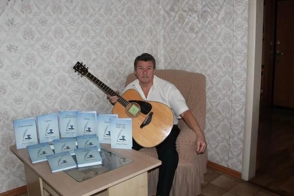 «Полвека с гитарой» Квартирник Юрия Дубинина