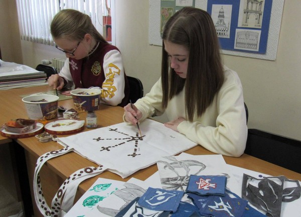 Печатная графика по ткани «Птицы весны»