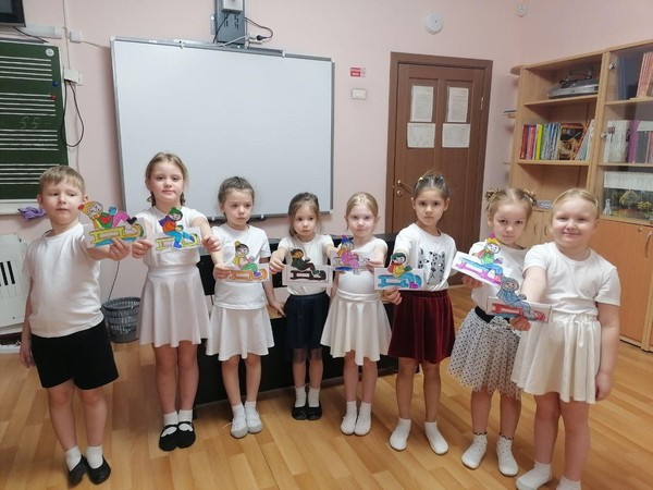 Выставка рисунков «Зимние забавы»