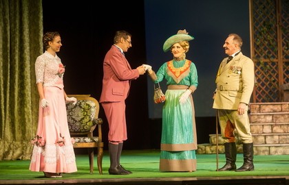 Здравствуйте, я Ваша тетя