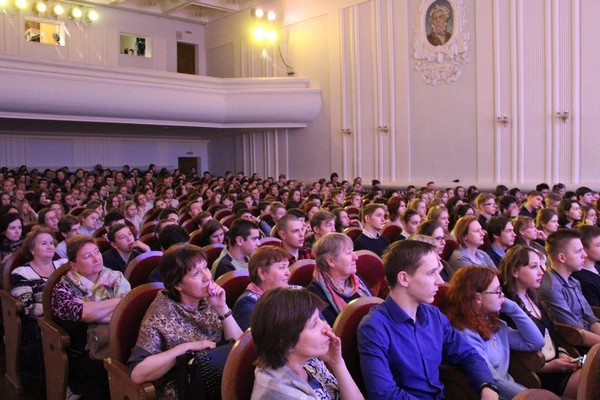 Спектакль «Концерт для контрабаса с абсурдом»