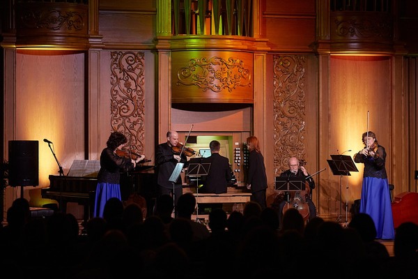 Концерт «Возвышенное и земное»