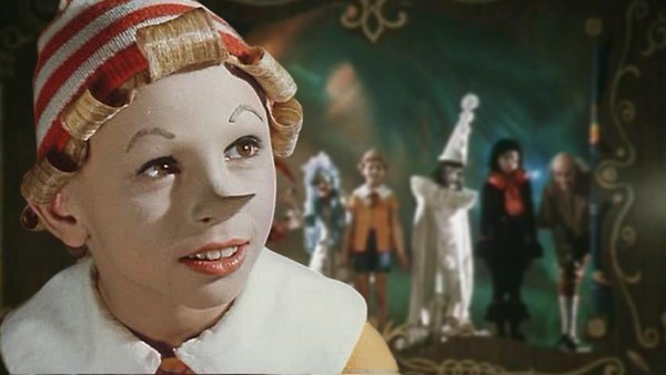 Обсуждение книги и просмотр кинофильма «Золотой ключик или приключения Буратино»