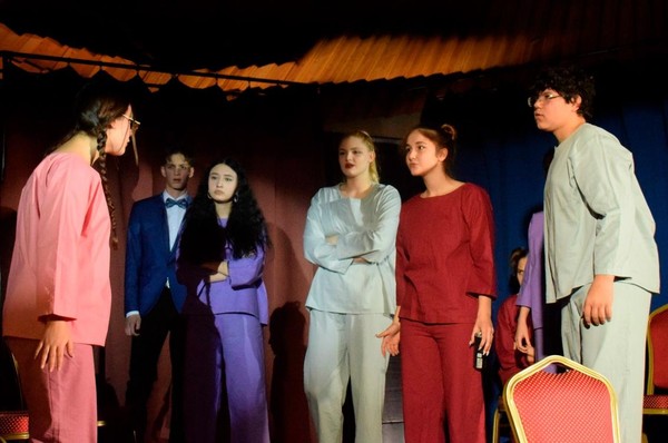 Спектакль «Сказки сквозь камни»