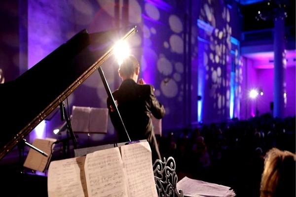 Концерт «Звездные истории любви. Романтическая джаз-фантазия»