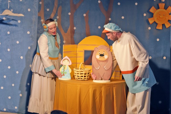 Спектакль «Маша и медведь»