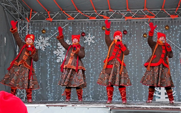 Программа «Хоровод забав и песен»