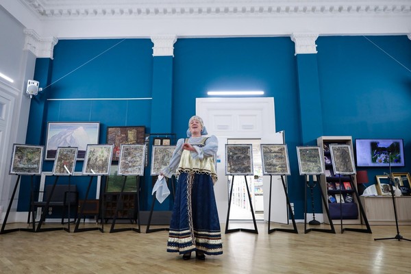 Выставки работ Юрия Чикарина