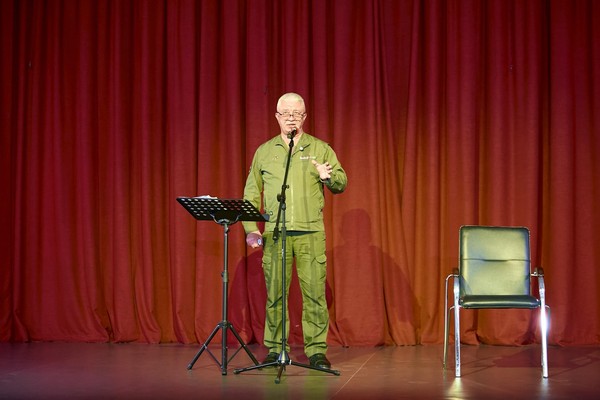 Презентация книги «Комендачи»