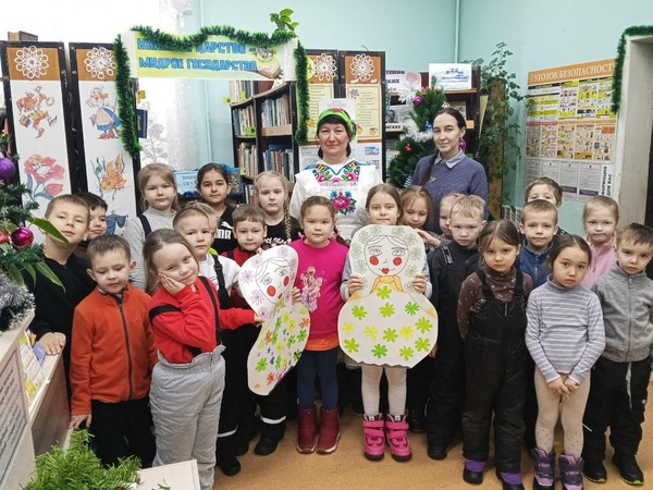 Тематическая выставка «Марийская Масленица»