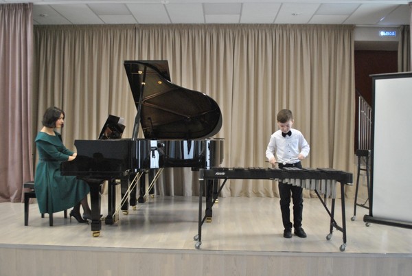 Музыкальная гостиная «Романсы серебряного века: утонченность и глубина»