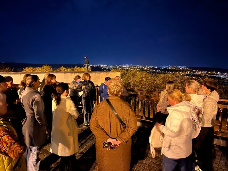 Когда зажигаются фонари