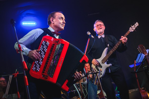 Этно-лабораториум «Балалайка-банджо-туба»: Игорь Федотов и ансамбль «Ба-Ба-Ту»