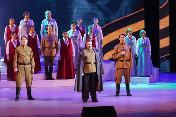 Концерт «Творцы и герои нашей земли»