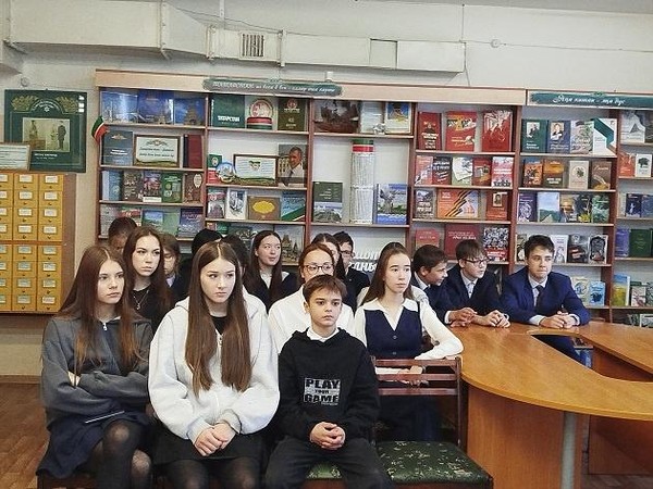 Час истории «Путешествие по КамАЗу: от стройки до машины»