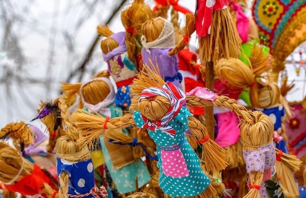 Час фольклора «Гуляй, народ Масленица у ворот!»