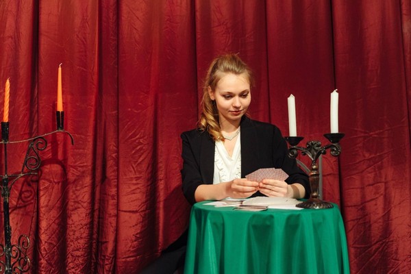 Моноспектакль «Строфы века»