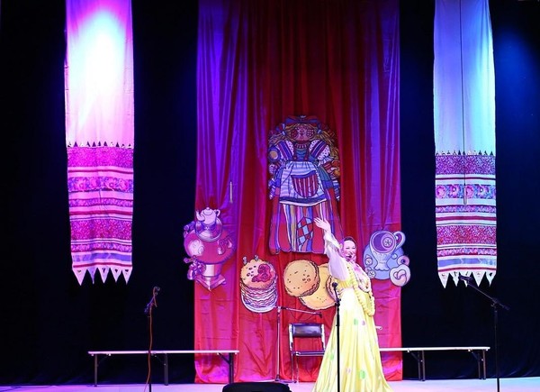 Развлекательная программа «Спеши, народ – Масленица идет!»