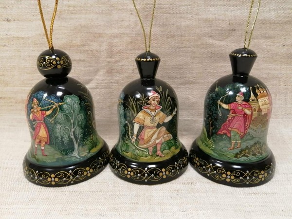 Выставка лаковой миниатюры Анжелики Лютеревич «Русские узоры: традиции и современность»