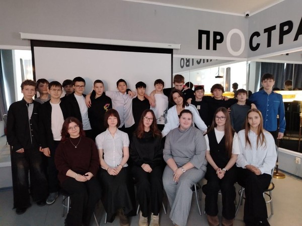 Патриотический час «Герои вне времени»