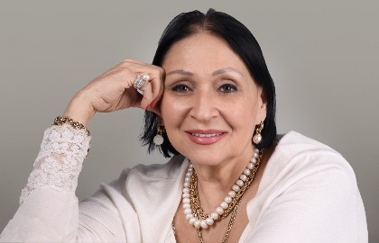 Темина Туаева. Две сестры и поэт