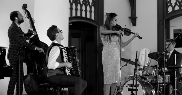 Le Jazz — Алла Туровская & Newzette