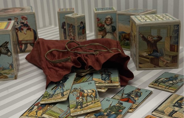 Лекция «История настольных игр. Чему можно научиться играя?»