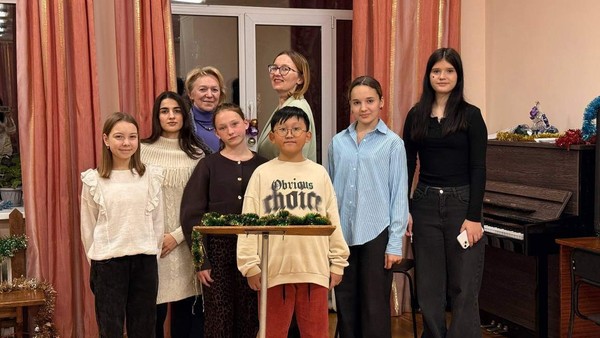 Мастер-класс «Работа с начинающими вокалистами над авторскими произведениями»